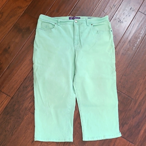 Gloria Vanderbilt mint green Amanda jean Capris size 16 - Picture 1 of 13